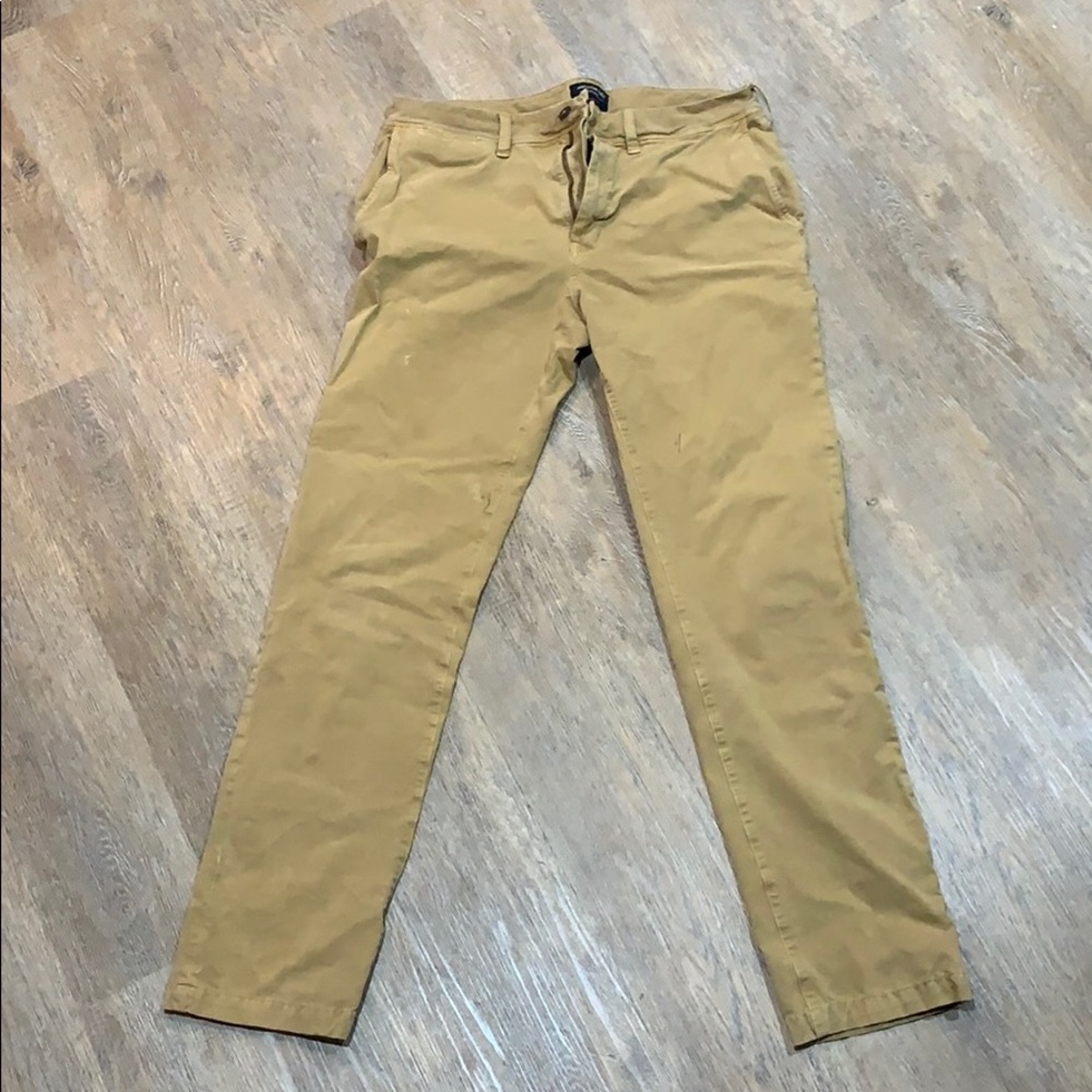 360° extreme flex khaki pants